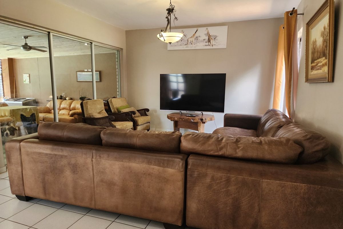 Elegant Double-Story Home in Prime Tzaneen Location - Photo 5