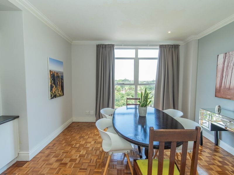 STUNNING Trendy Apartment With Park Views in St George's - Photo 5
