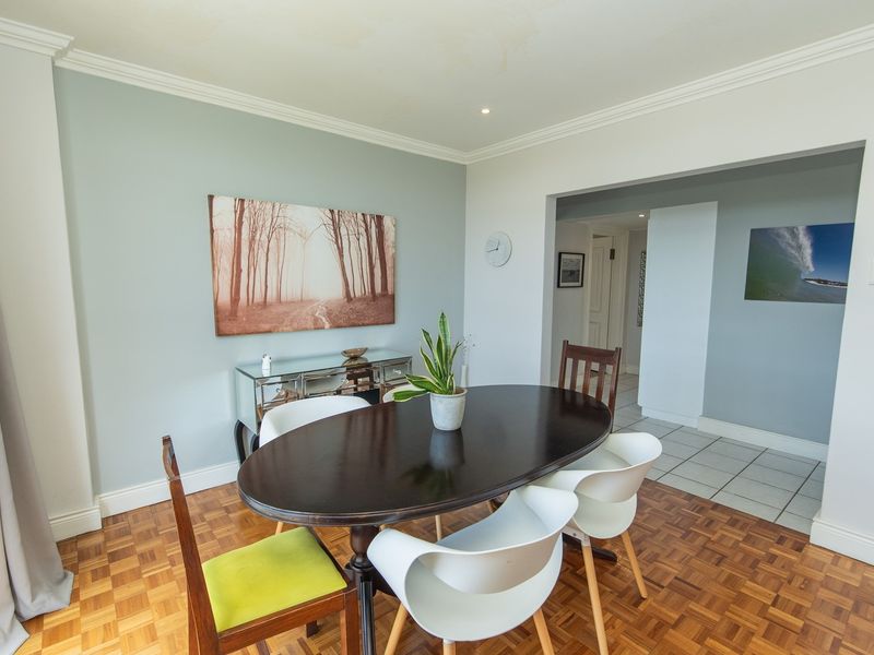STUNNING Trendy Apartment With Park Views in St George's - Photo 7