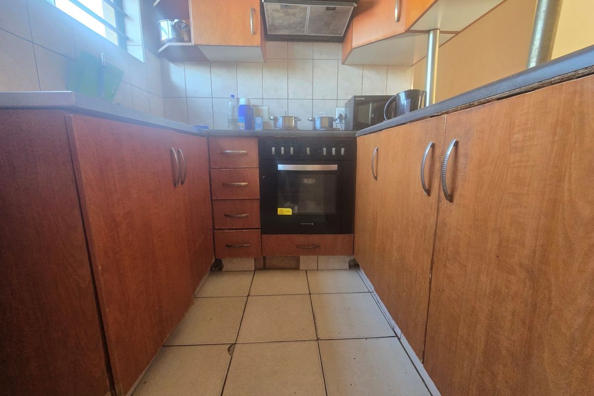 FIXER UPPER DUET IN BIRDSWOOD - Photo 5