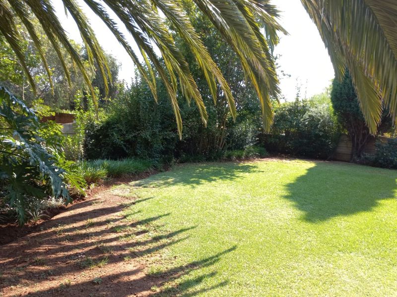 Charming Low Maintenance Family Home - Wheelchair Friendly, Walk to the Waterfront - Photo 4