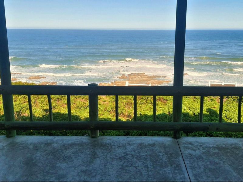 A Sea Front Home in Private Coastal Estate - Photo 8