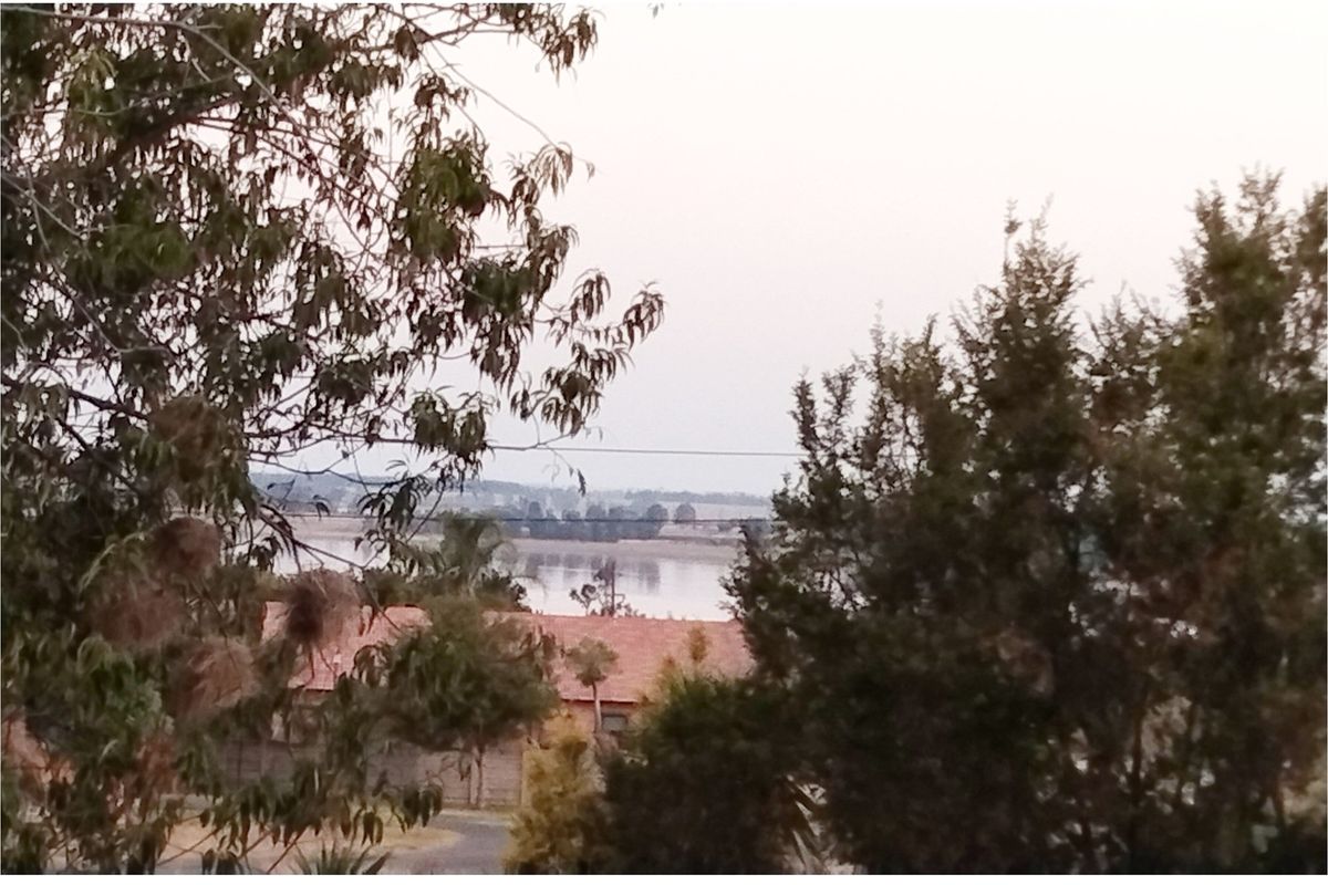 A Warm and Welcoming Home with Vaaldam Views - Photo 2