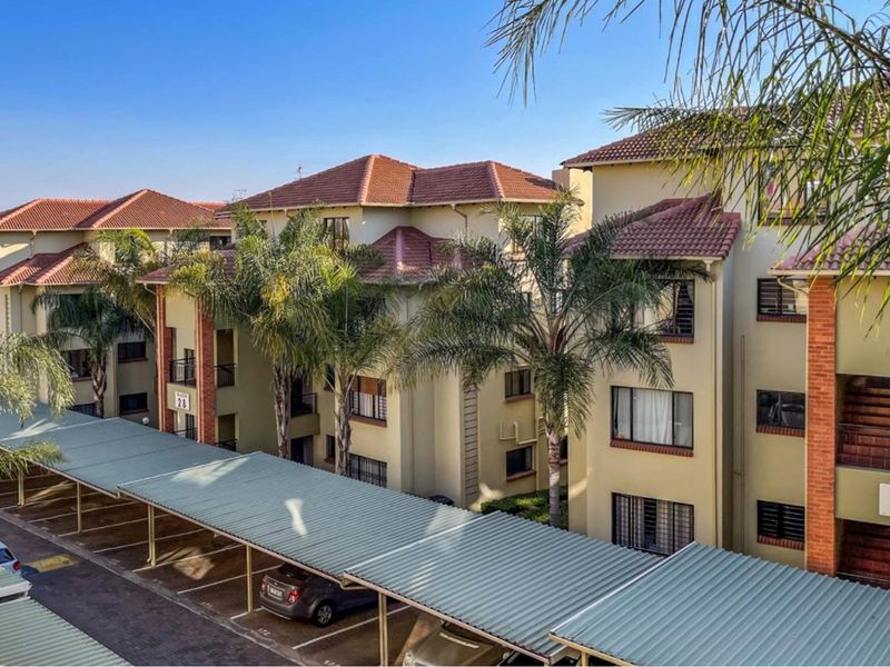 Spacious Stunning 3bed 3bath Apartment in The Kanyin, Sunninghill - Photo 3