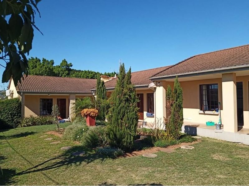 This spacious Property with lots of opportunity, for sale in Uitenhage/ Kariega - Photo 5