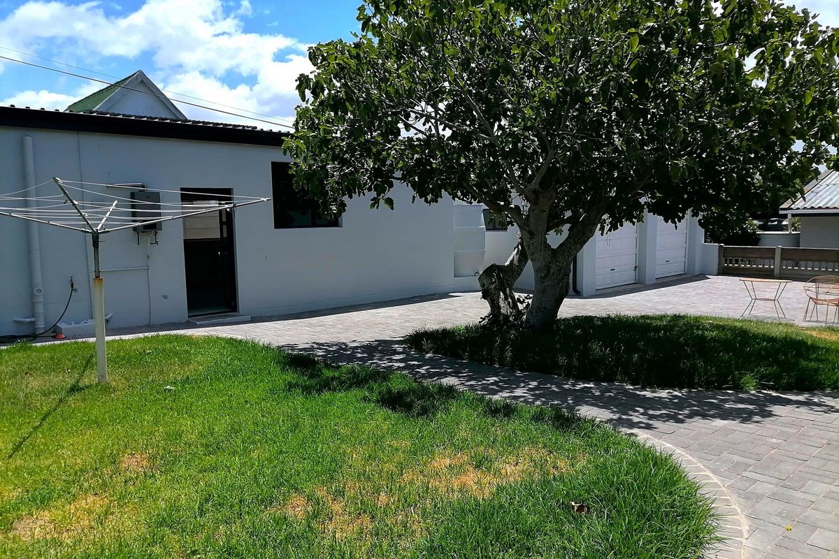 One of a kind renovated home in a popular area. - Photo 4