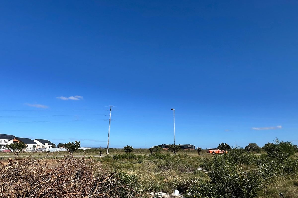 Build Your Dream Home in Popular Fountains Estate - Photo 4