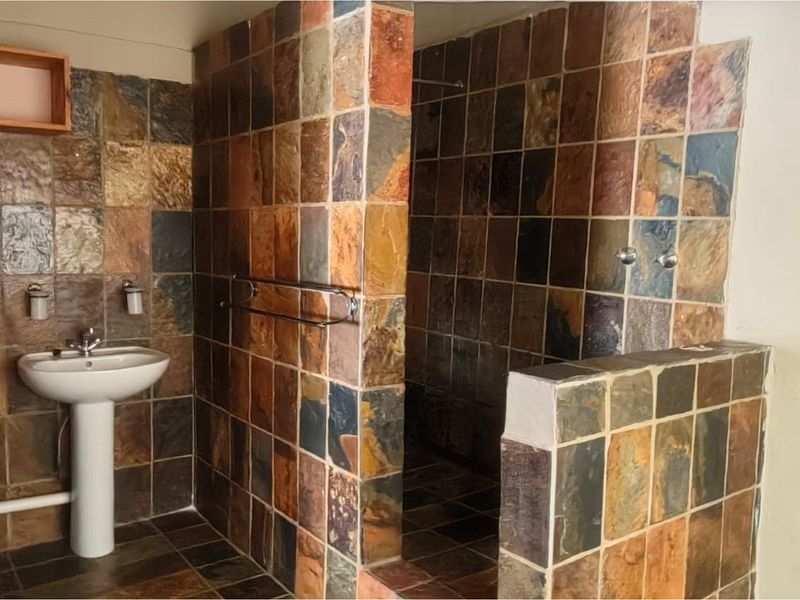 Unique Home In A Gated Estate - Photo 5
