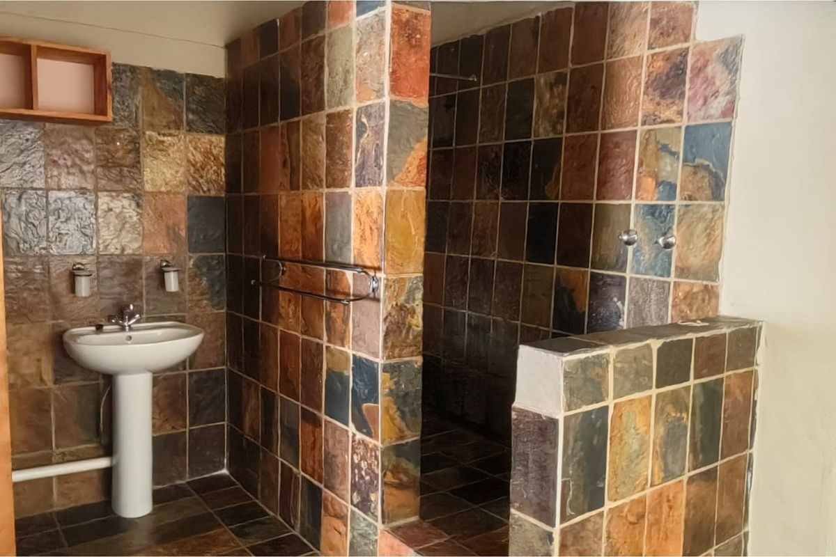 Unique Home In A Gated Estate - Photo 5