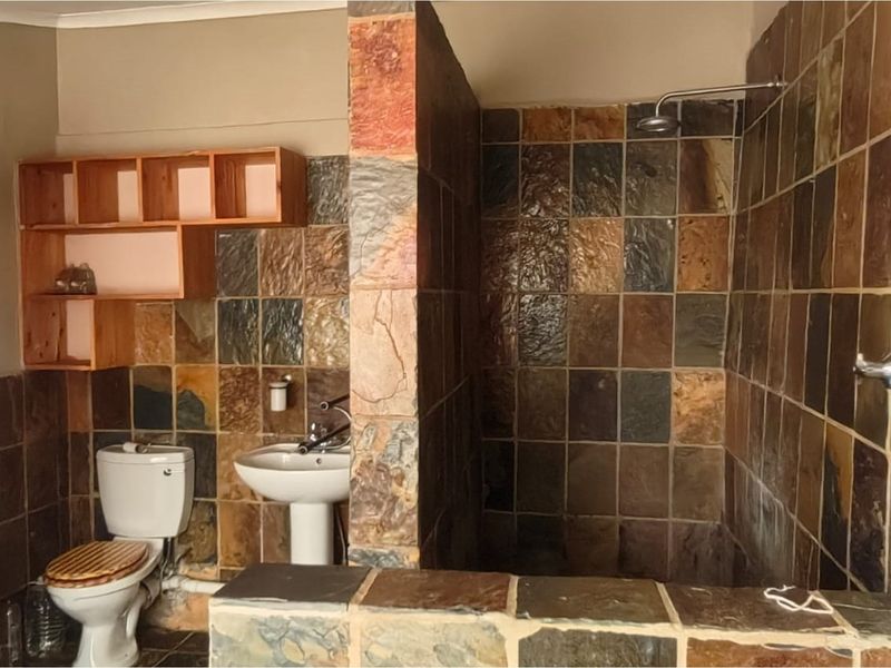 Unique Home In A Gated Estate - Photo 6