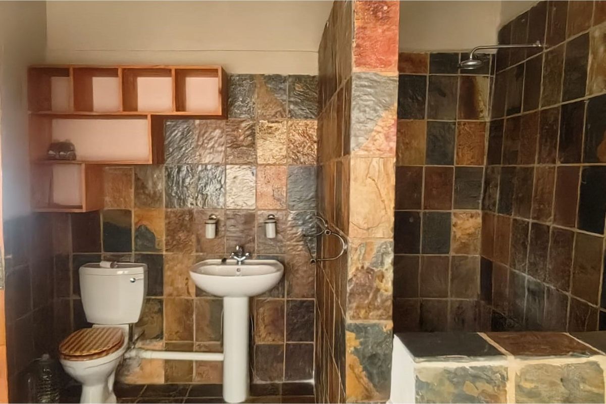 Unique Home In A Gated Estate - Photo 3
