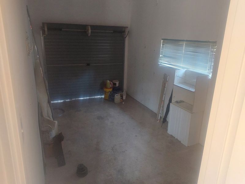 "Elegant 3-Bed Simplex for sale - Photo 7