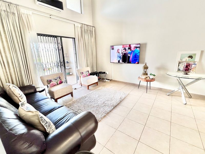 Live or Rent-This Stylish Summerset Apartment Has Space, High Ceilings and  All the Right Features - Photo 9