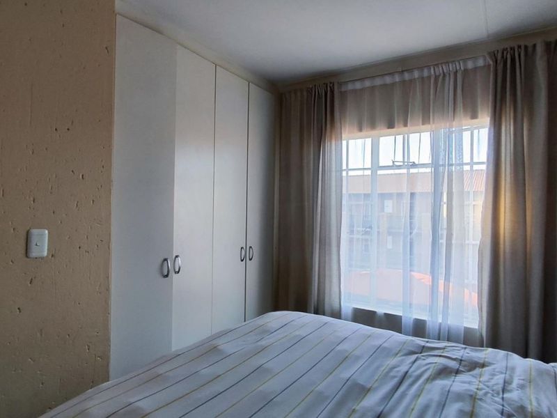 R500k"Modern 2-Bed Apartment in Comet Boksburg" - Photo 7