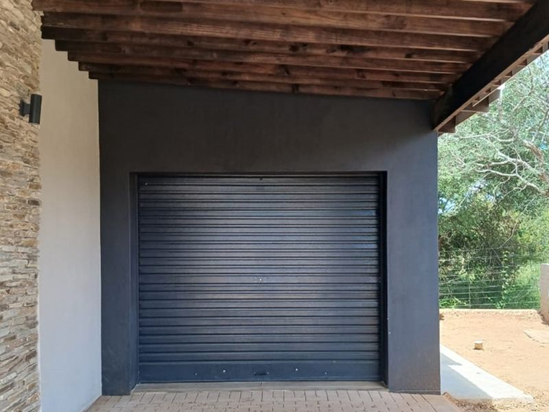 Leopard’s Lane: Sustainable Living in Hoedspruit - Photo 5