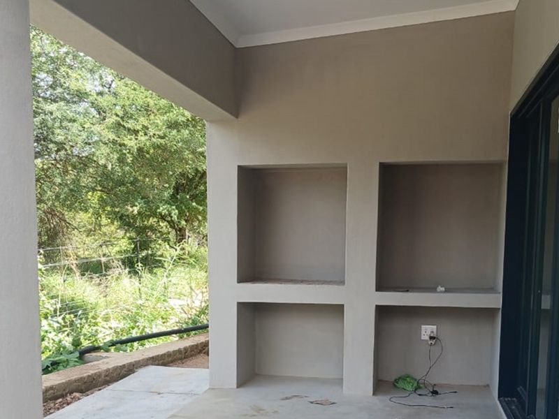 Leopard’s Lane: Sustainable Living in Hoedspruit - Photo 4