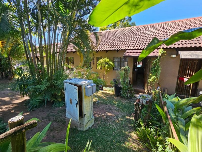 Charming 2-Bed Townhouse in Prime Location - Photo 6