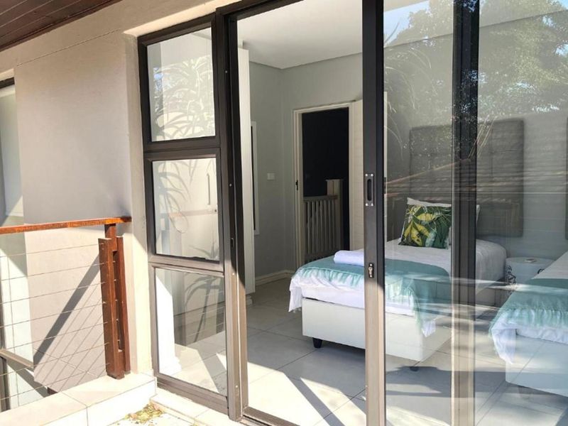 Stunning Ultra Modern Holiday Investment  in Zimbali Estate  !   The Sanctuary - Photo 7