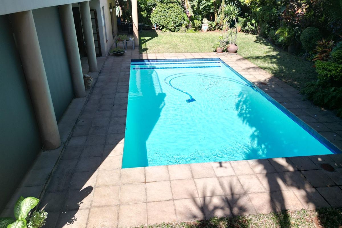Beautiful 10-bedroom bed and breakfast for sale in Durban North - Photo 5