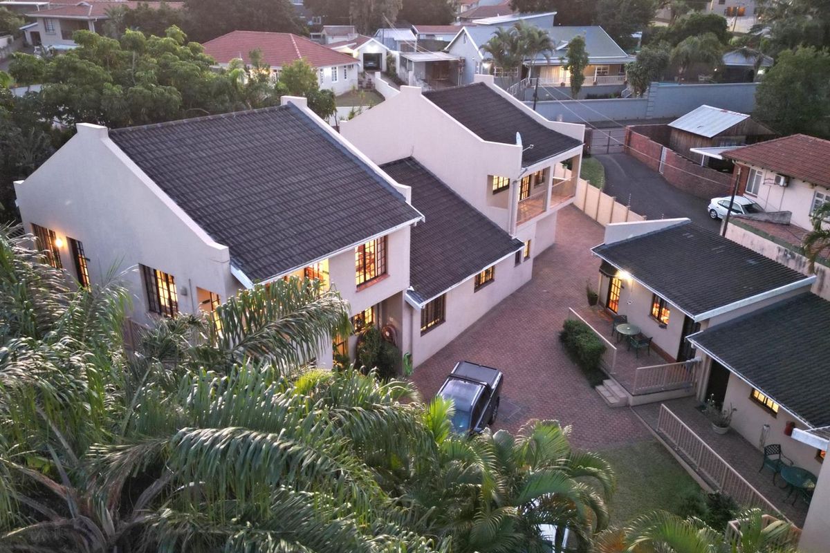 Beautiful 10-bedroom bed and breakfast for sale in Durban North - Photo 4