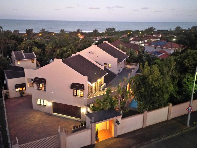 Beautiful 10-bedroom bed and breakfast for sale in Durban North - Photo 2