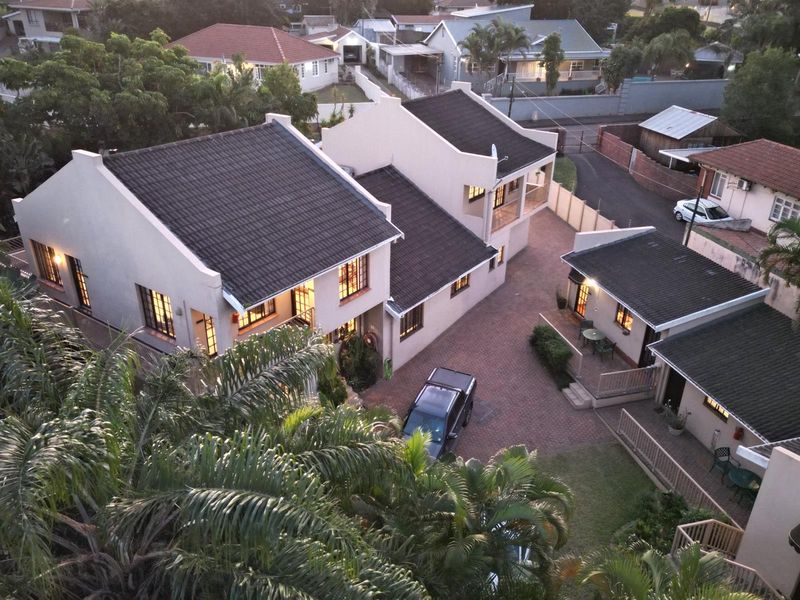 Beautiful 10-bedroom bed and breakfast for sale in Durban North - Photo 6