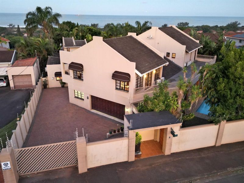 Beautiful 10-bedroom bed and breakfast for sale in Durban North - Photo 7