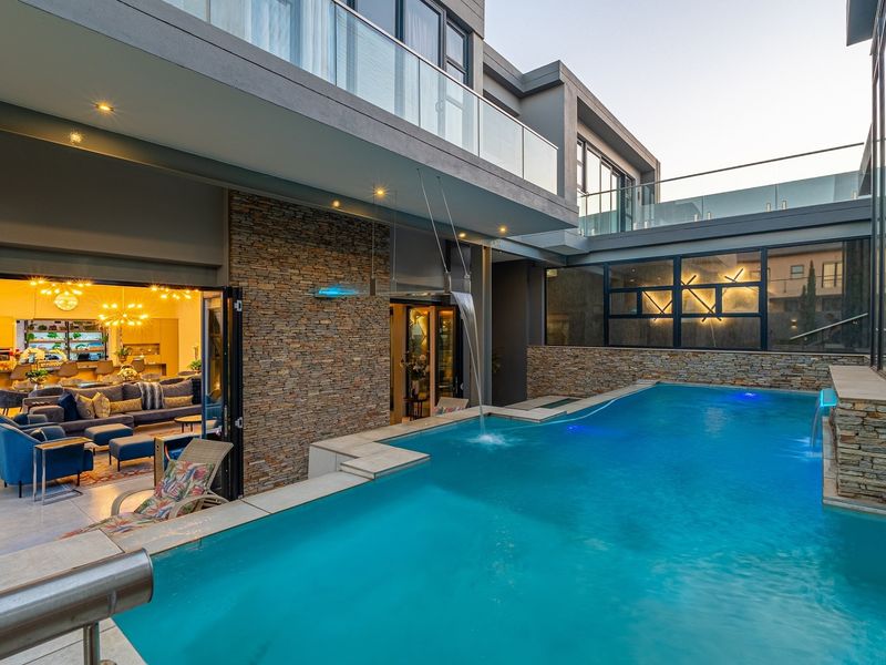 Exquisite 5-Bedroom Modern Marvel  in Waterfall Country Estate - Photo 8