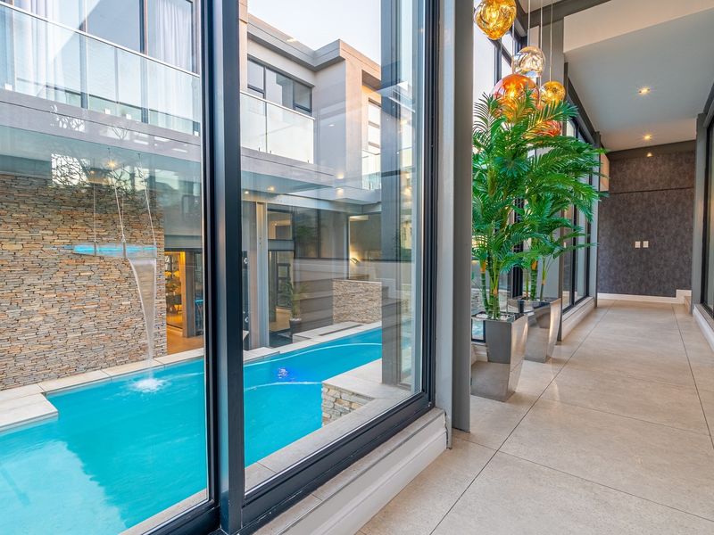 Exquisite 5-Bedroom Modern Marvel  in Waterfall Country Estate - Photo 7