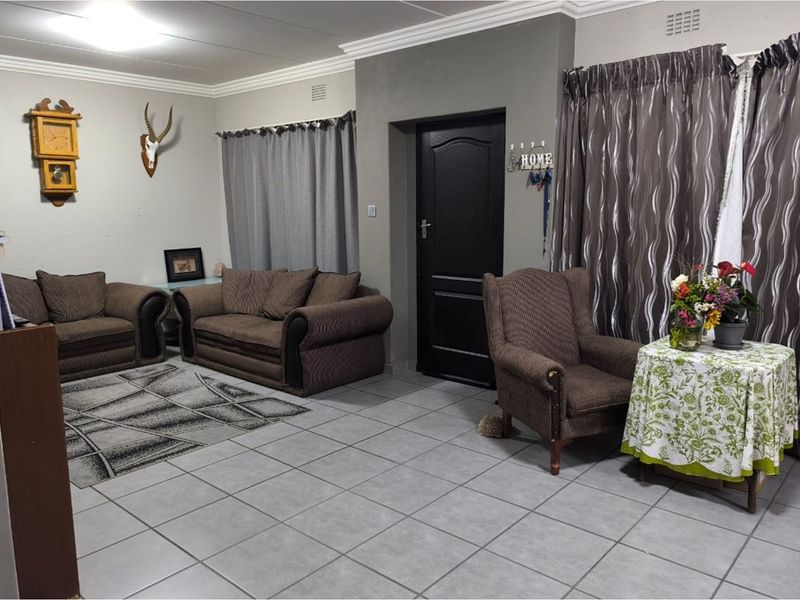 Block of apartments for sale in Flamwood" - Photo 10