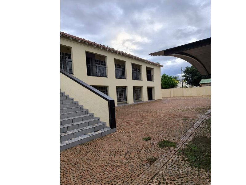 Block of apartments for sale in Flamwood" - Photo 2