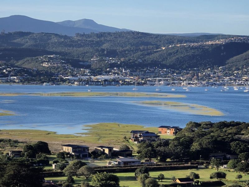 Front-Row Stand with Unmatched Lagoon Views in Brenton on Lake - Photo 2