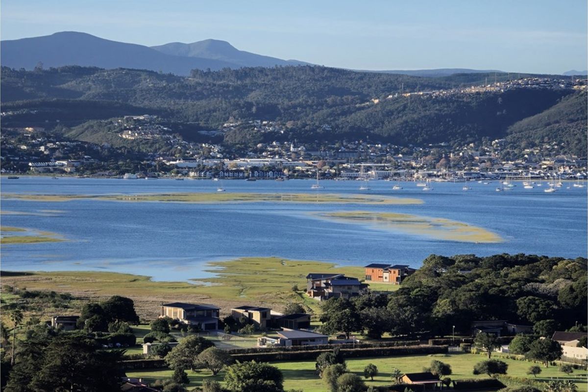 Front-Row Stand with Unmatched Lagoon Views in Brenton on Lake - Photo 2