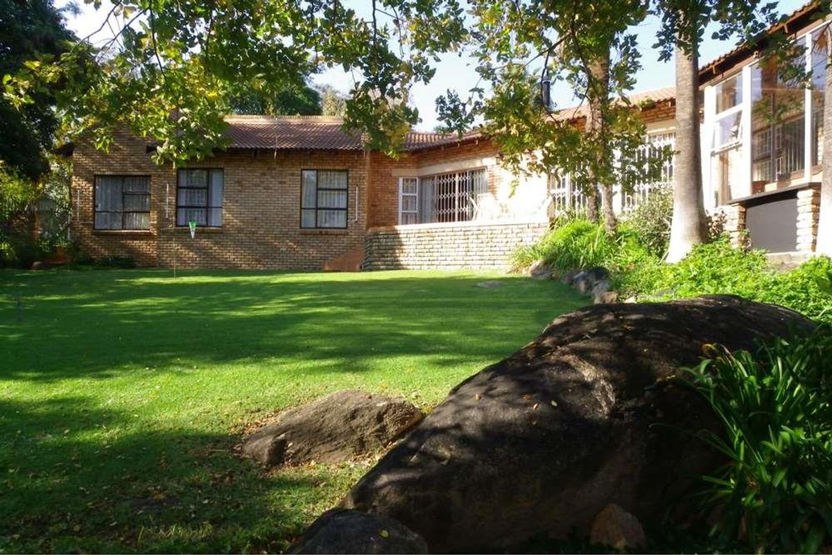 "Luxury 5-Bed Home in Parys with Price Drop!" - Photo 4