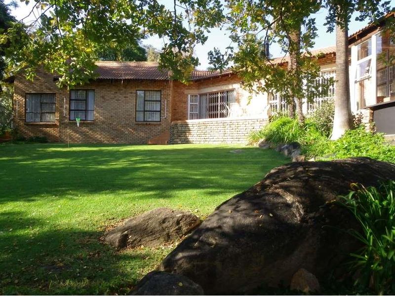 "Luxury 5-Bed Home in Parys with Price Drop!" - Photo 4