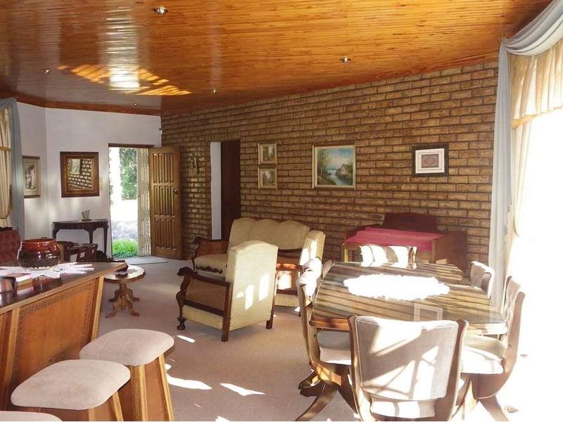 "Luxury 5-Bed Home in Parys with Price Drop!" - Photo 10