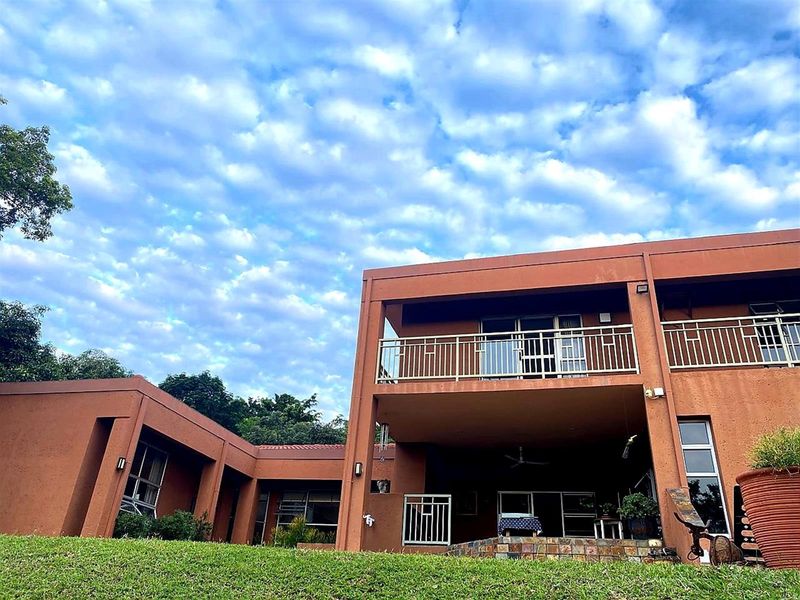 Welcome Home: Luxury Living in Steiltes - Photo 2