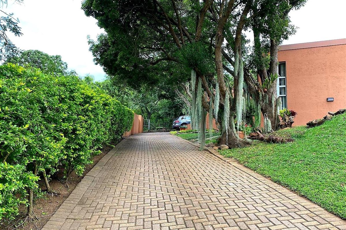 Welcome Home: Luxury Living in Steiltes - Photo 3