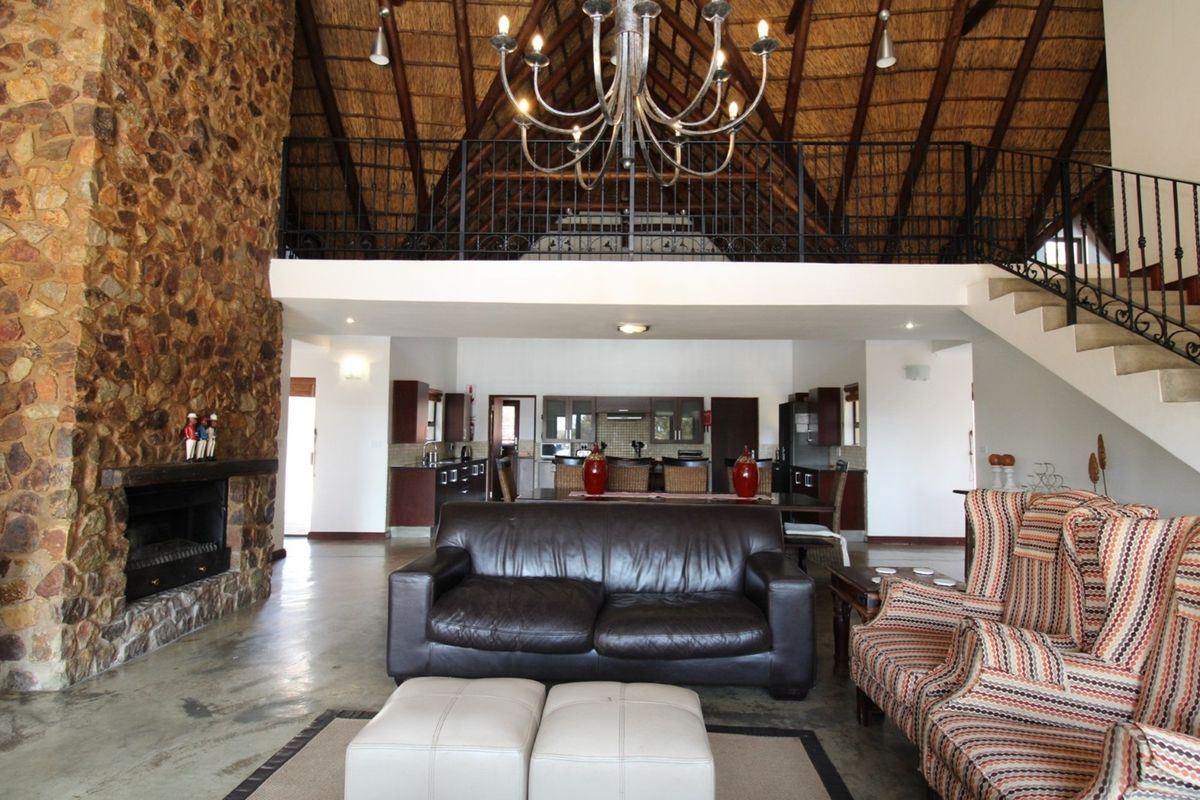 Ten Percent SHARE For Sale in Luxury 5 Bedroom Lodge Living in Zebula Golf Estate - Photo 4