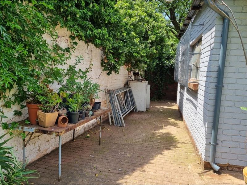 Luxury Home Reduced Price & Full Amenities - Photo 6