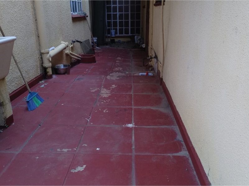 "Luxurious Modern Living in Mondeor Awaits You" - Photo 9