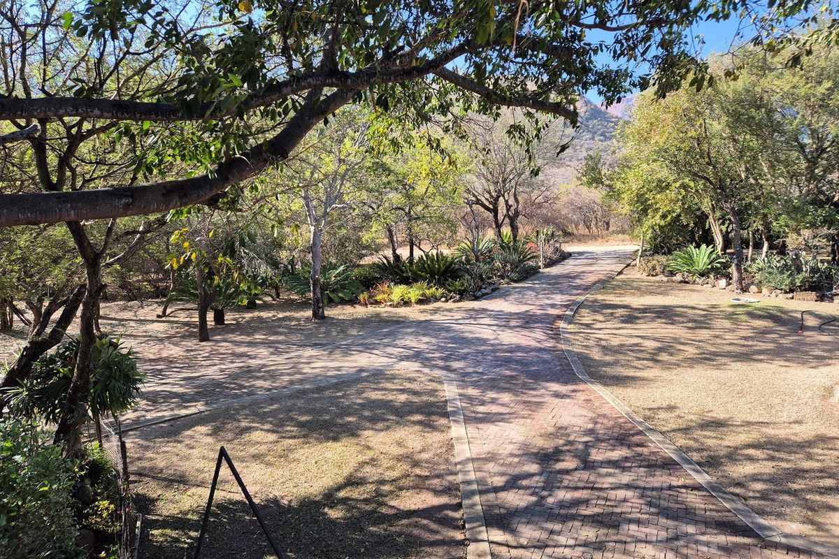 House For Sale in Blyde River Botanical Reserve, Hoedspruit - Photo 3