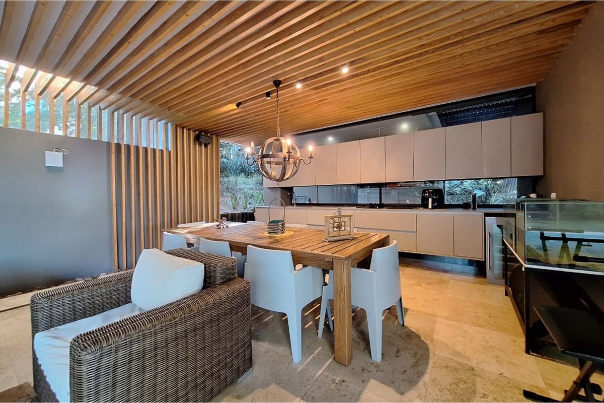 Stunning Modern 5 Bedroom Home with Ocean Views in Zimbali estate - Photo 5