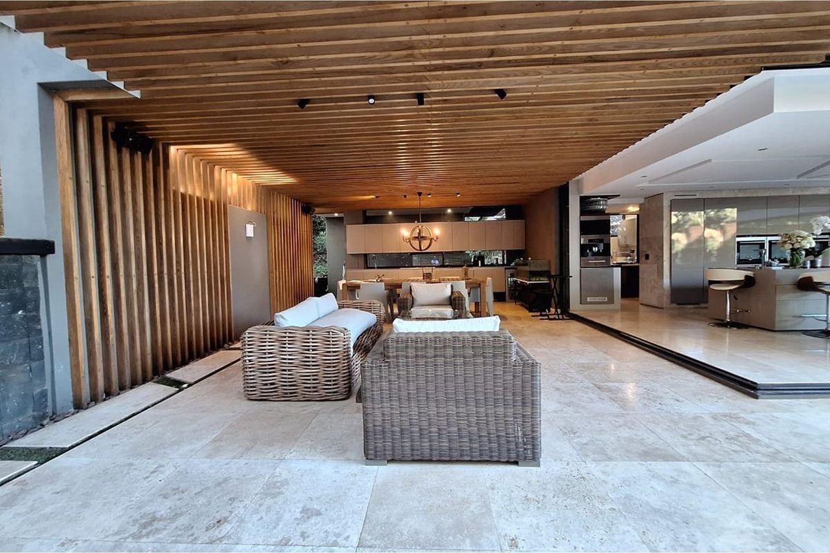 Stunning Modern 5 Bedroom Home with Ocean Views in Zimbali estate - Photo 4