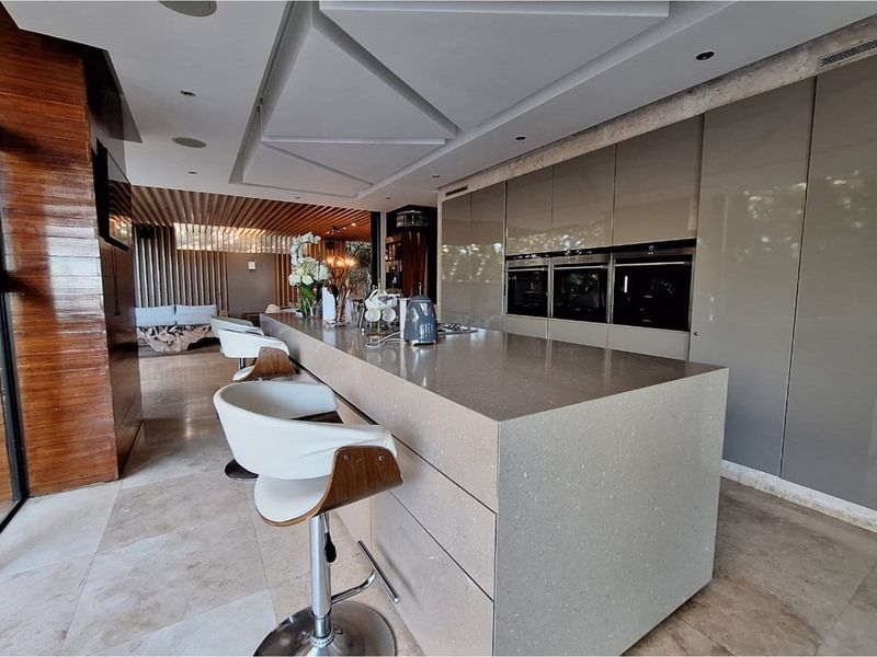 Stunning Modern 5 Bedroom Home with Ocean Views in Zimbali estate - Photo 8