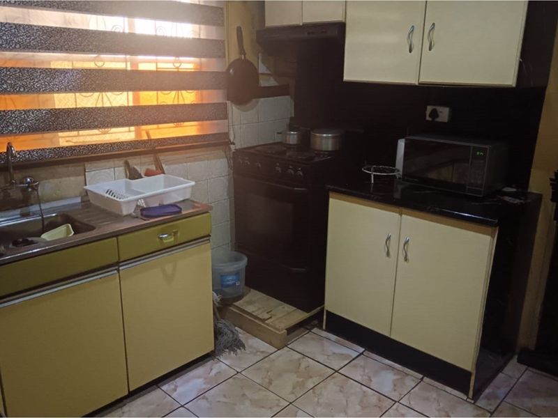 Charming 2-Bed Home in Serene Mapetla, Gauteng - Photo 8