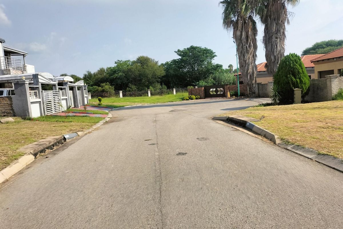 Perfect opportunity to build your dream home! - Photo 4