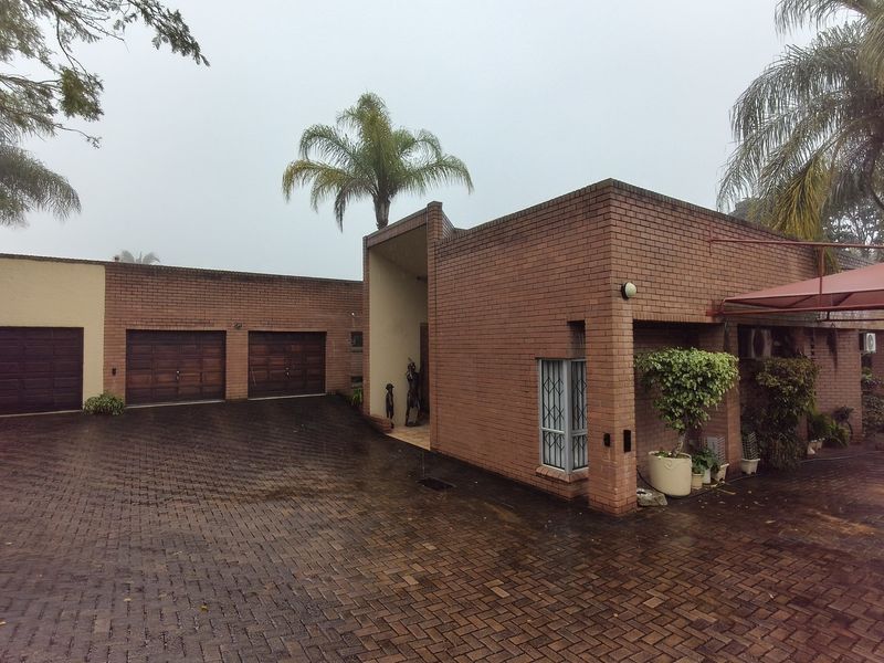 Spacious 5-Bedroom Family Home in Nelspruit Ext 11 - Move-In Ready with Exceptional Extras - Photo 10