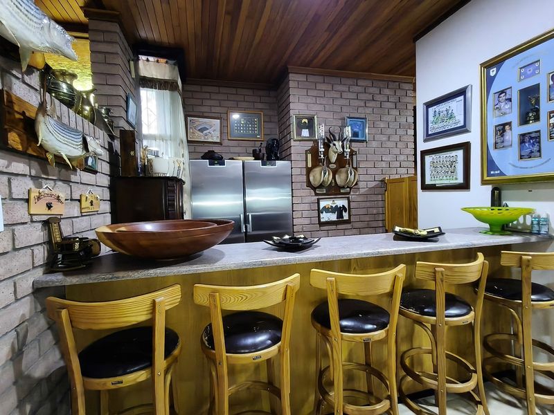 Spacious 5-Bedroom Family Home in Nelspruit Ext 11 - Move-In Ready with Exceptional Extras - Photo 6