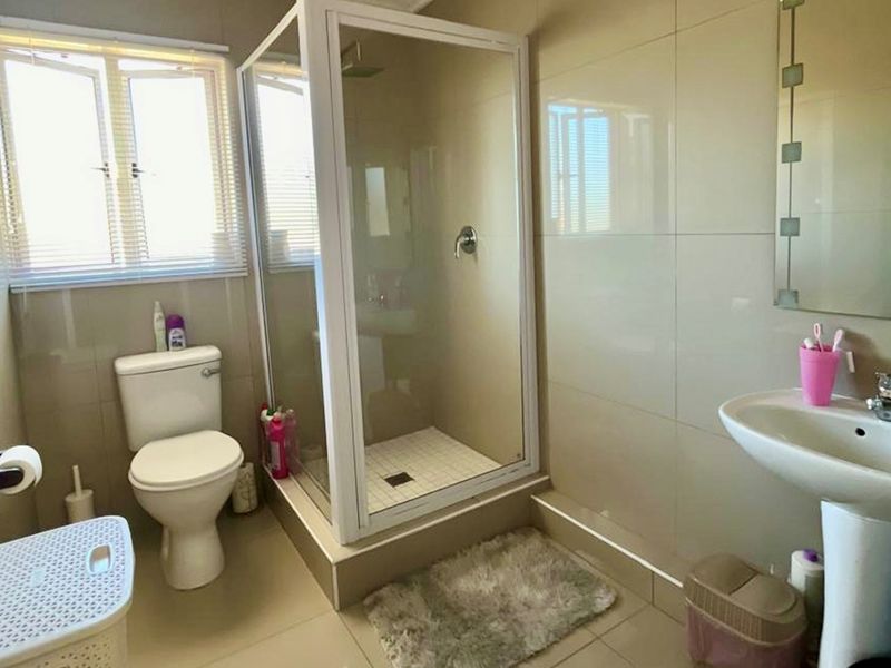 3 Bedroom Townhouse for Sale in Raisethorpe - Photo 8